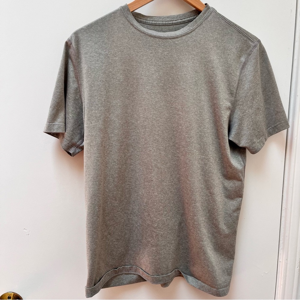 Eastern Mountain Sports Grey Dry Fit Short Sleeves T-Shirt size M